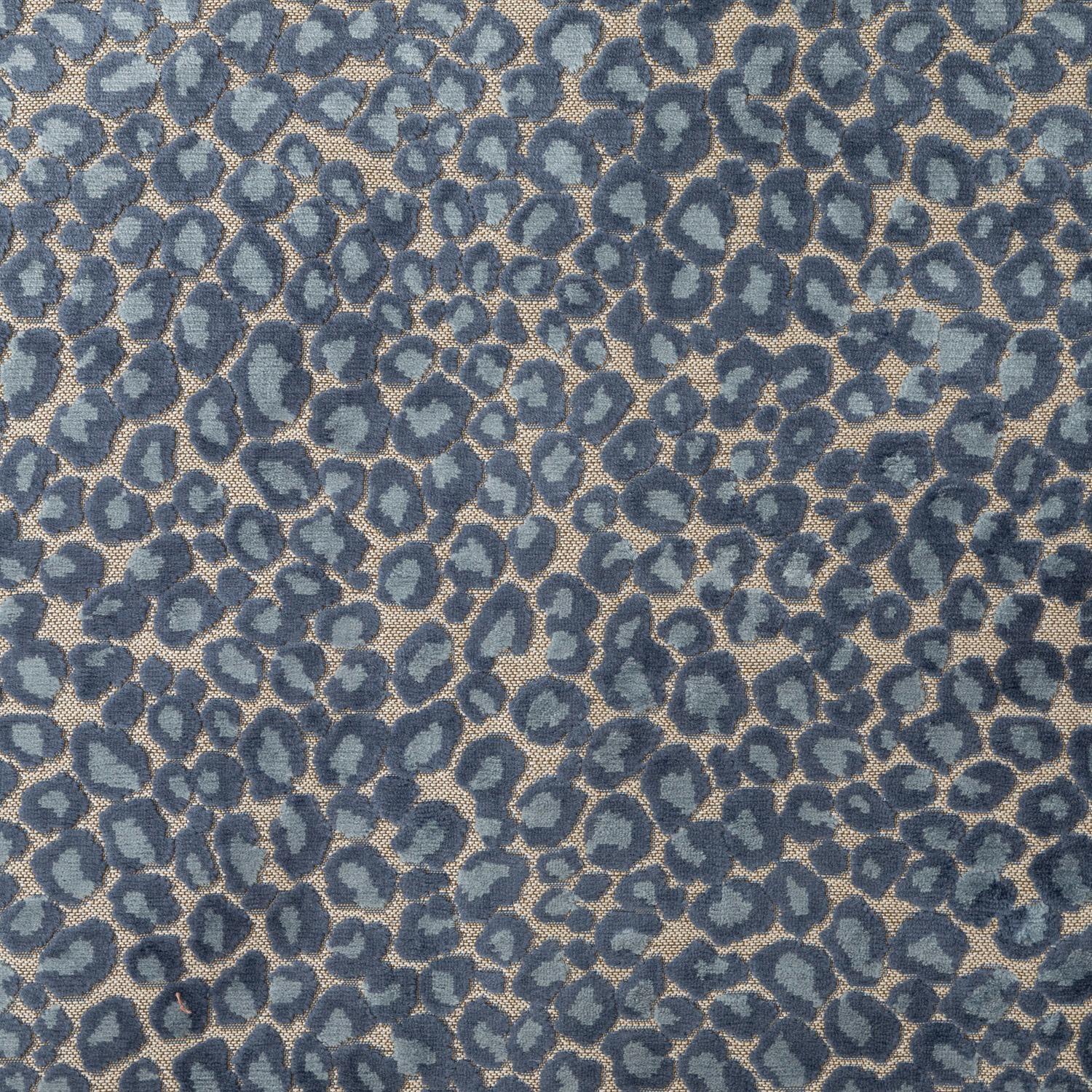 AMUR Cushion – WATERFALL