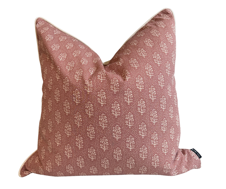 CLOVE Cushion – Mulberry