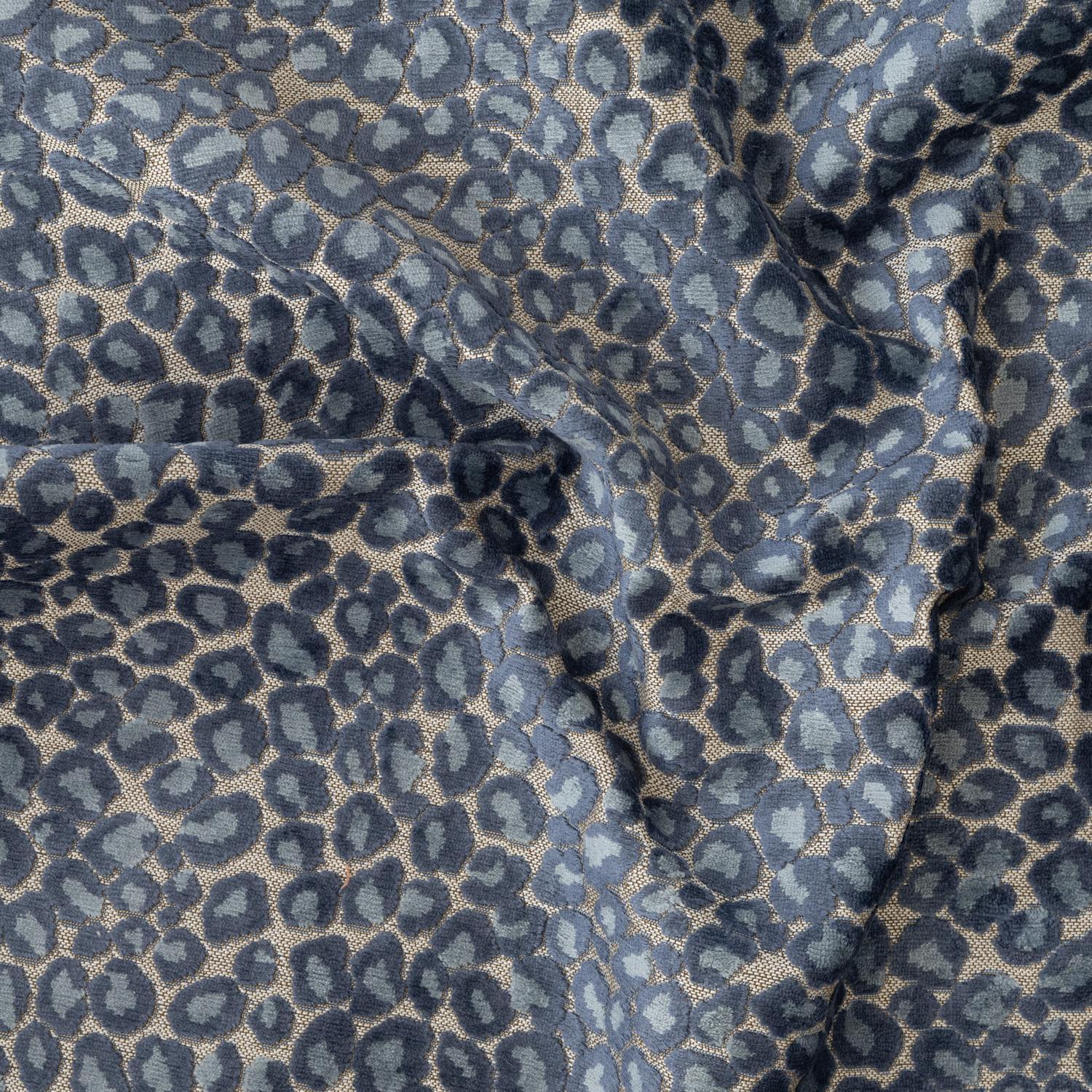 AMUR Cushion – WATERFALL